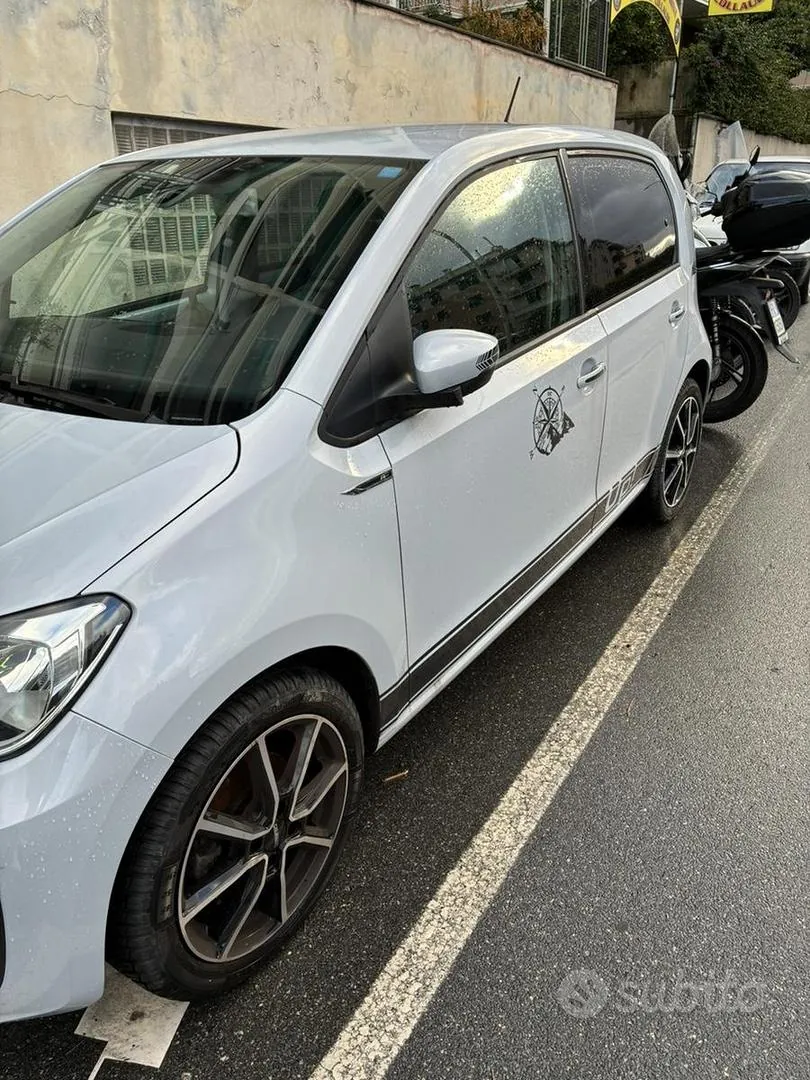 Volkswagen Up 2017 photo 2