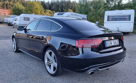 Audi A5 2011 photo 4