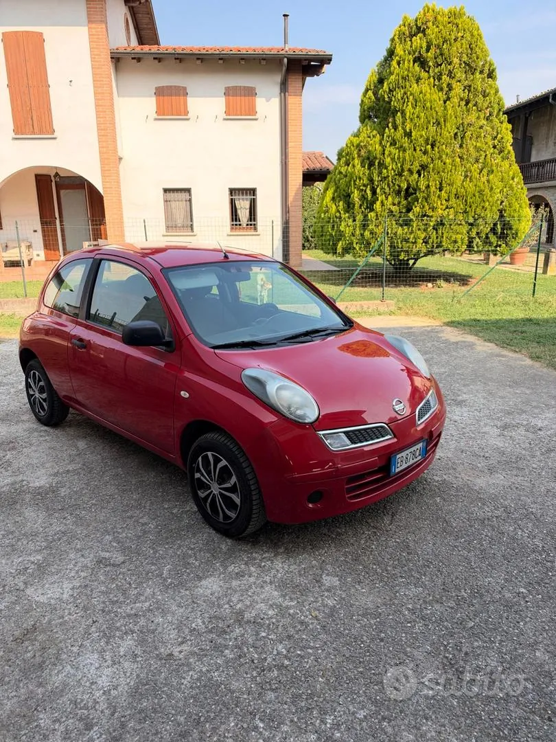 Nissan Micra 2010 photo 2