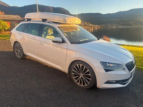 Skoda Superb 2016 photo 5