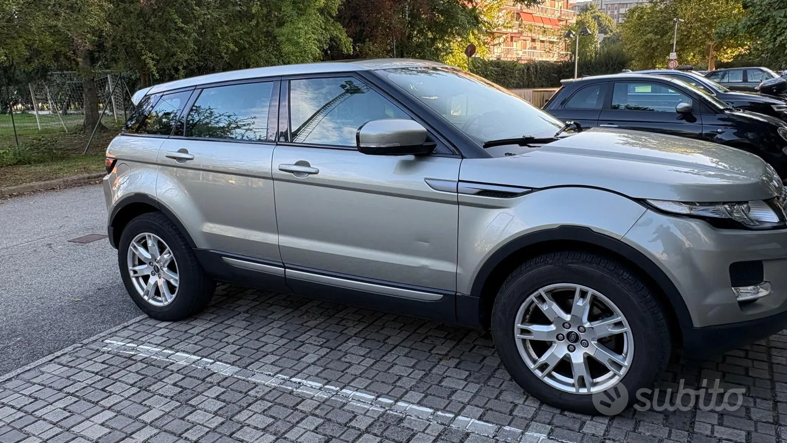 Land Rover Range Rover Evoque 2013 photo 2