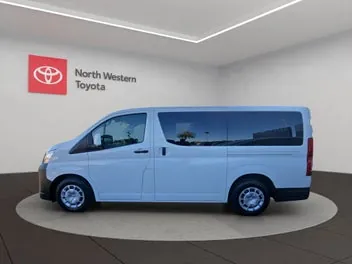 Toyota Hiace 2025 photo 5