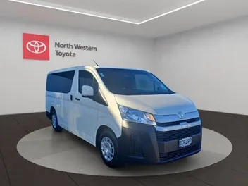 Toyota Hiace 2025 photo 2