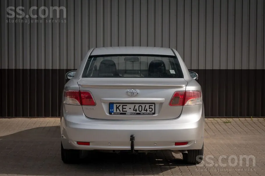 Toyota Avensis 2009 photo 5