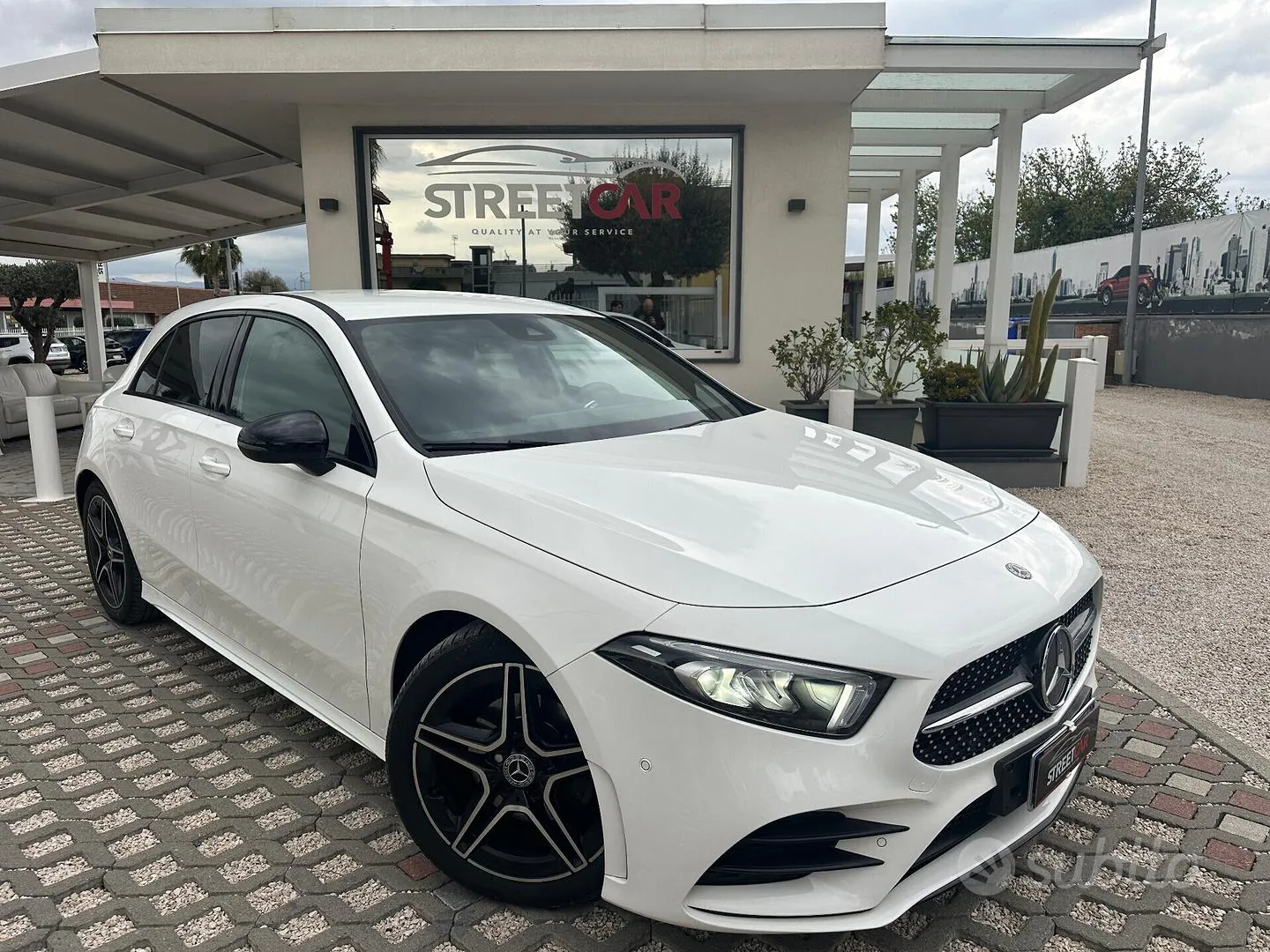 Mercedes-Benz A 180