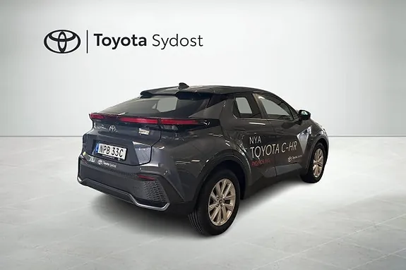 Toyota C-Hr 2026 photo 2
