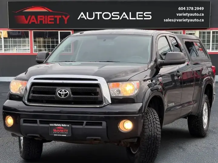 Toyota Tundra 2011 photo 2