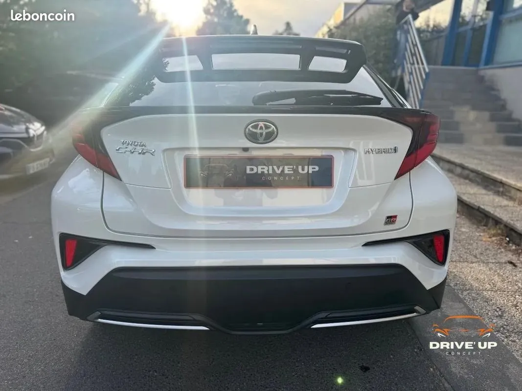 Toyota C-Hr 2021 photo 3