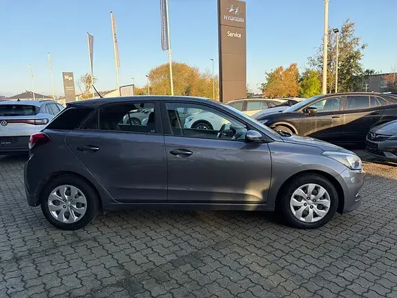 Hyundai I20 2016 photo 3