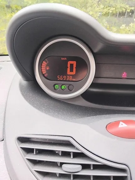 Renault Twingo 2010 photo 2