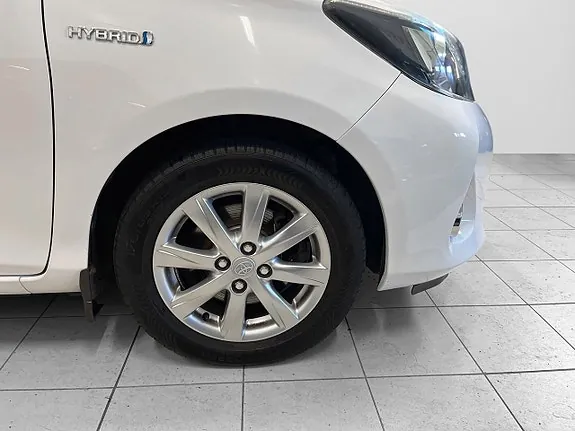 Toyota Yaris 2013 photo 3