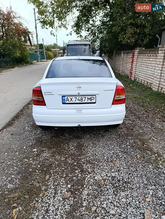 Opel Astra 2008 photo 4