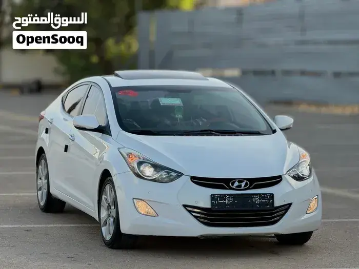 Hyundai Avante 2012 photo 3