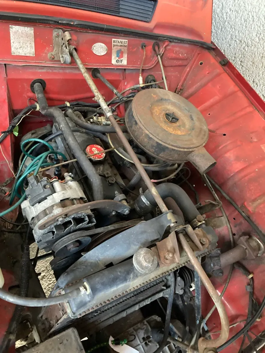 Renault R4 1983 photo 3