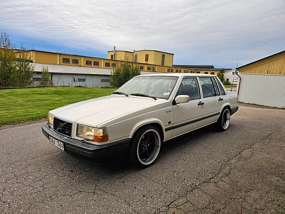 Volvo 740