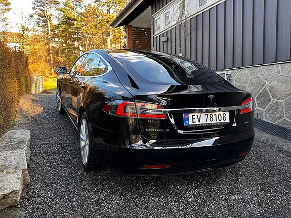 Tesla Model S 2019 photo 5