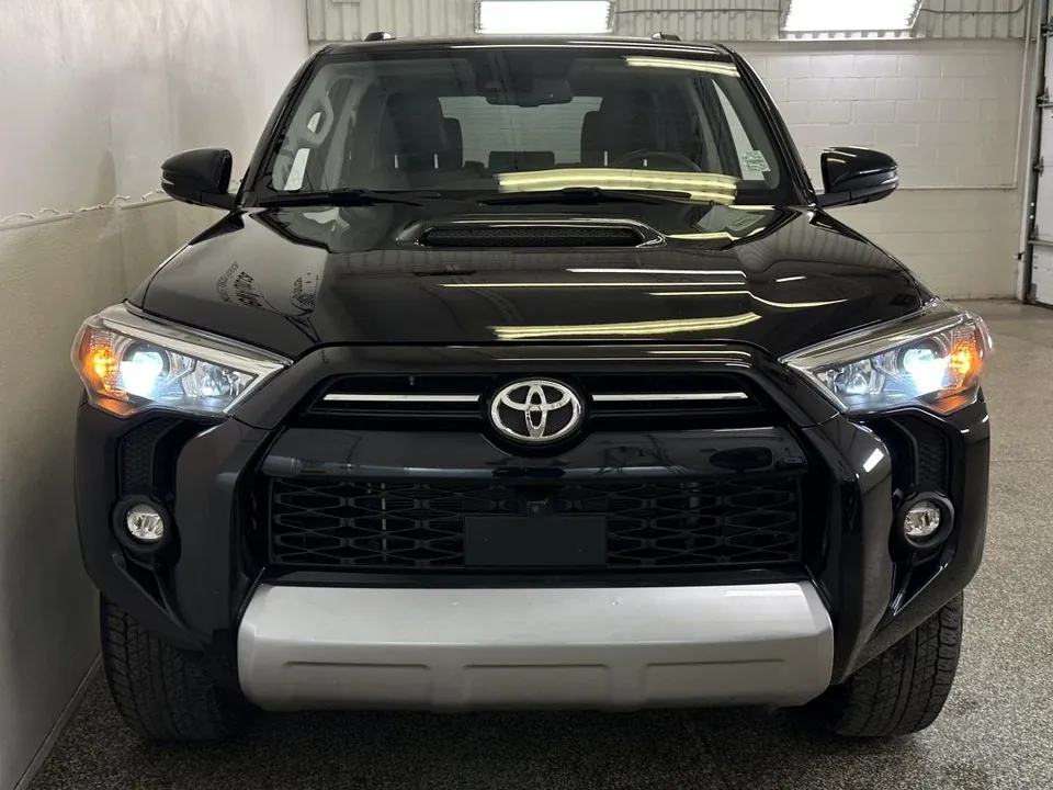 Toyota 4Runner 2024 photo 2