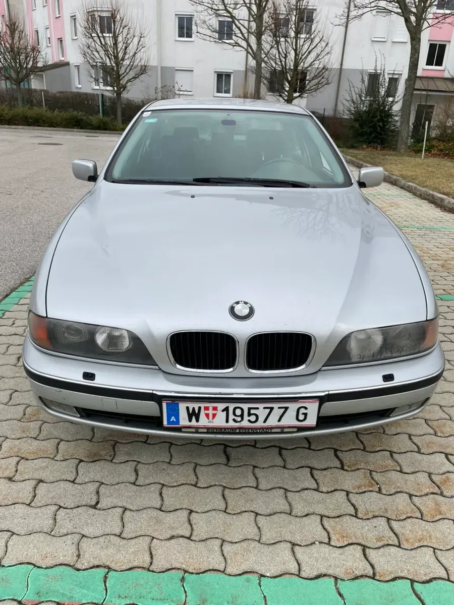 BMW 5 Series 1998 photo 2