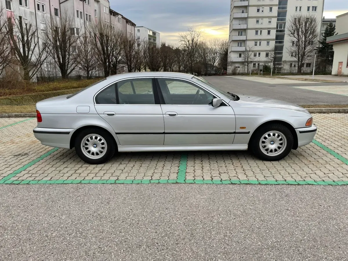 BMW 5 Series 1998 photo 3