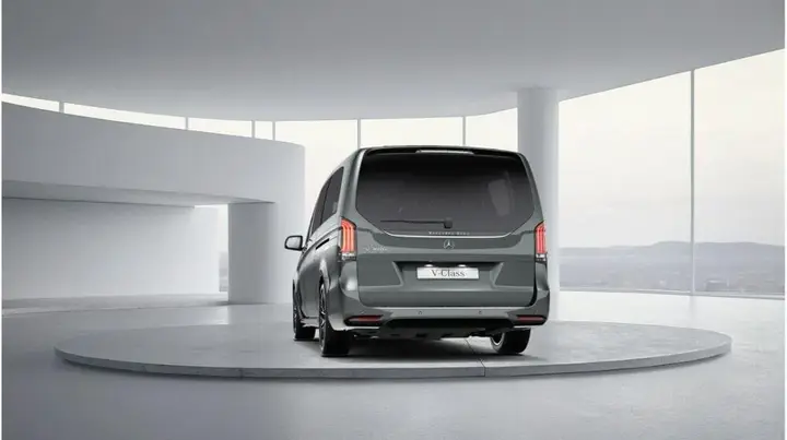 Mercedes-Benz V-Class photo 4