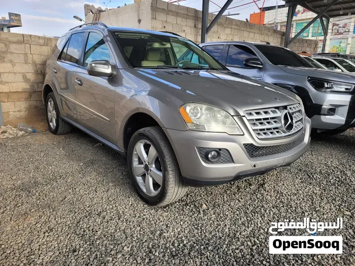 Mercedes-Benz M-Class 2009 photo 2