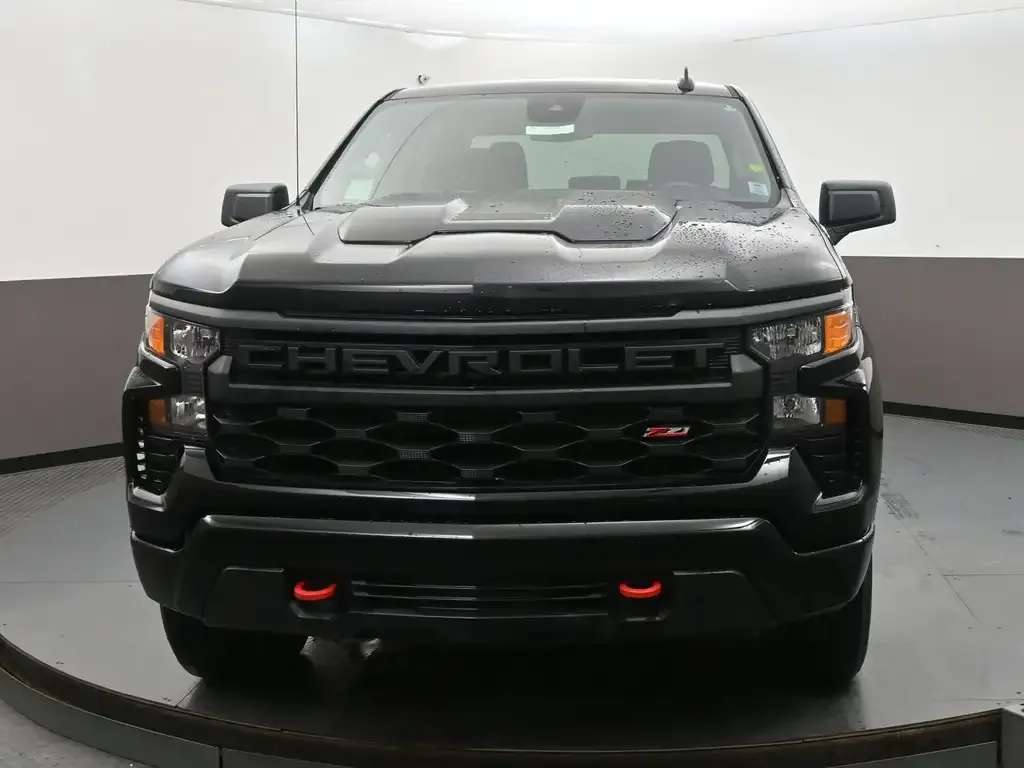 Chevrolet Silverado 2024 photo 2