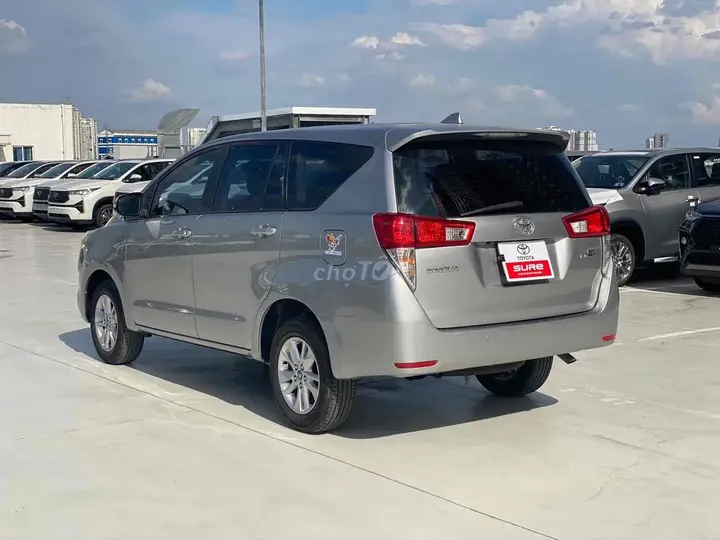 Toyota Innova 2017 photo 4