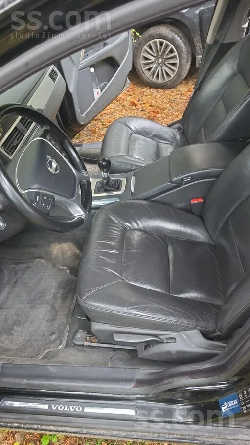 Volvo V70 2011 photo 5