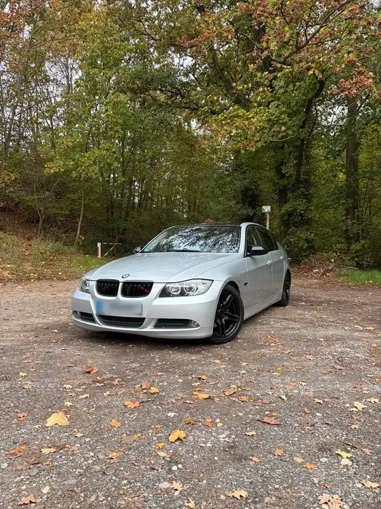 BMW 318I