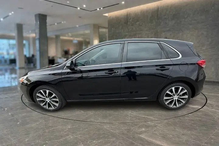 Hyundai Elantra 2018 photo 4