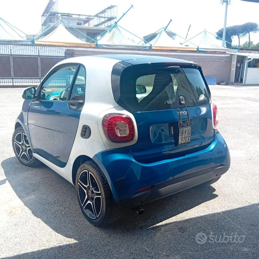 Smart Fortwo 2015 photo 3