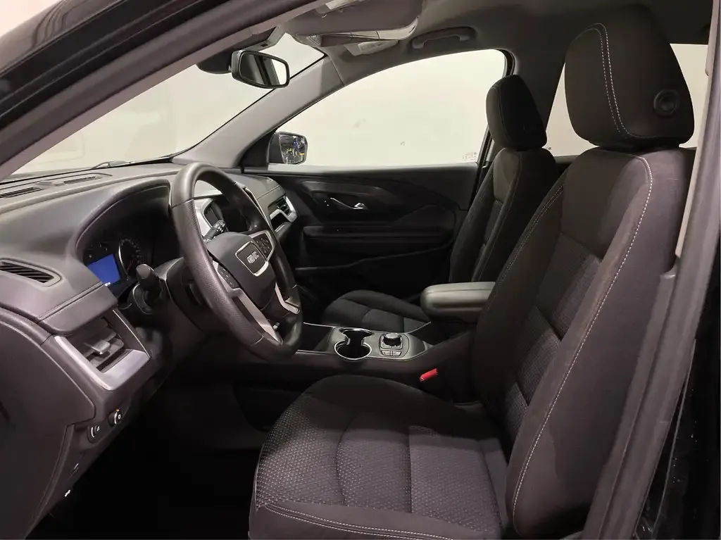 GMC Terrain 2024 photo 3