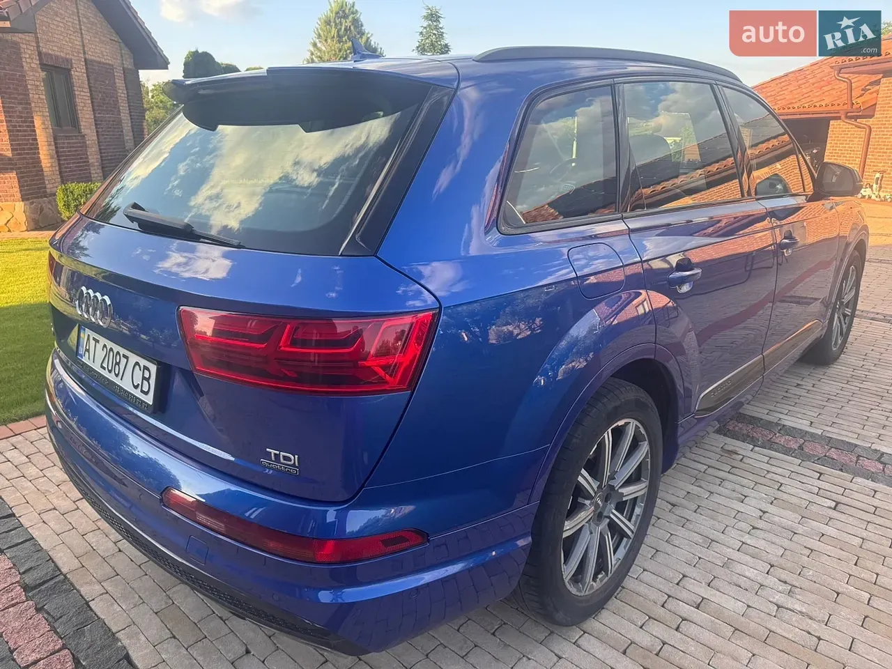 Audi Q7 2017 photo 3