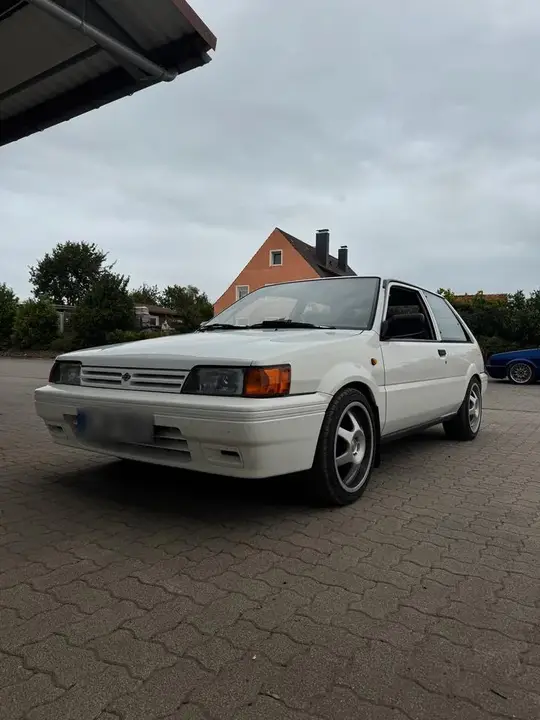 Nissan Sunny