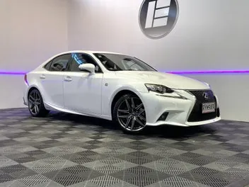 Lexus Is 300H 2014 photo 2