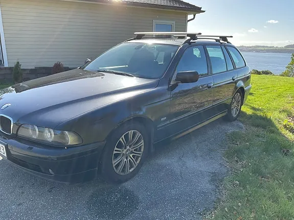 BMW 525D 2002 photo 2