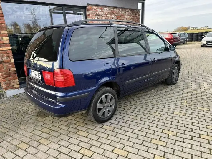 Seat Alhambra 2008 photo 3
