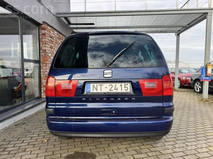 Seat Alhambra 2008 photo 4