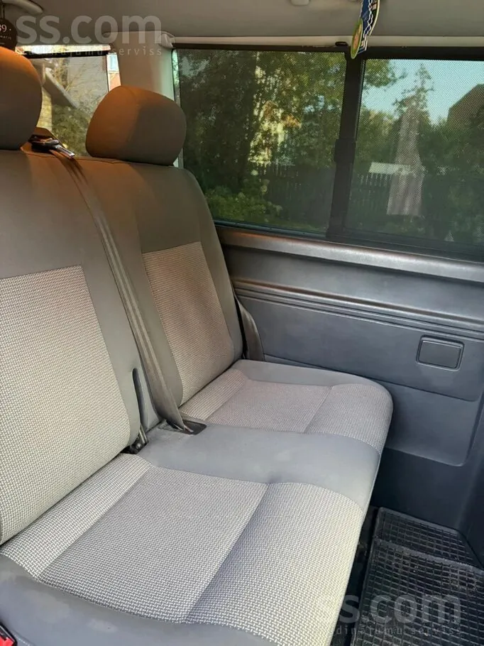 Volkswagen Caravelle 2011 photo 5