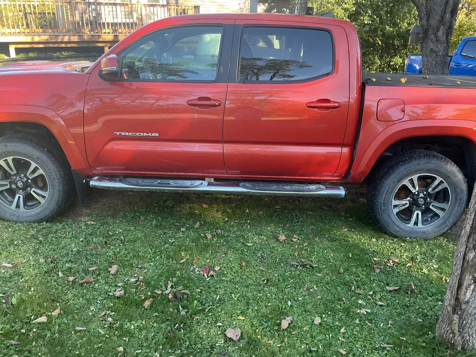 Toyota Tacoma 2016 photo 2