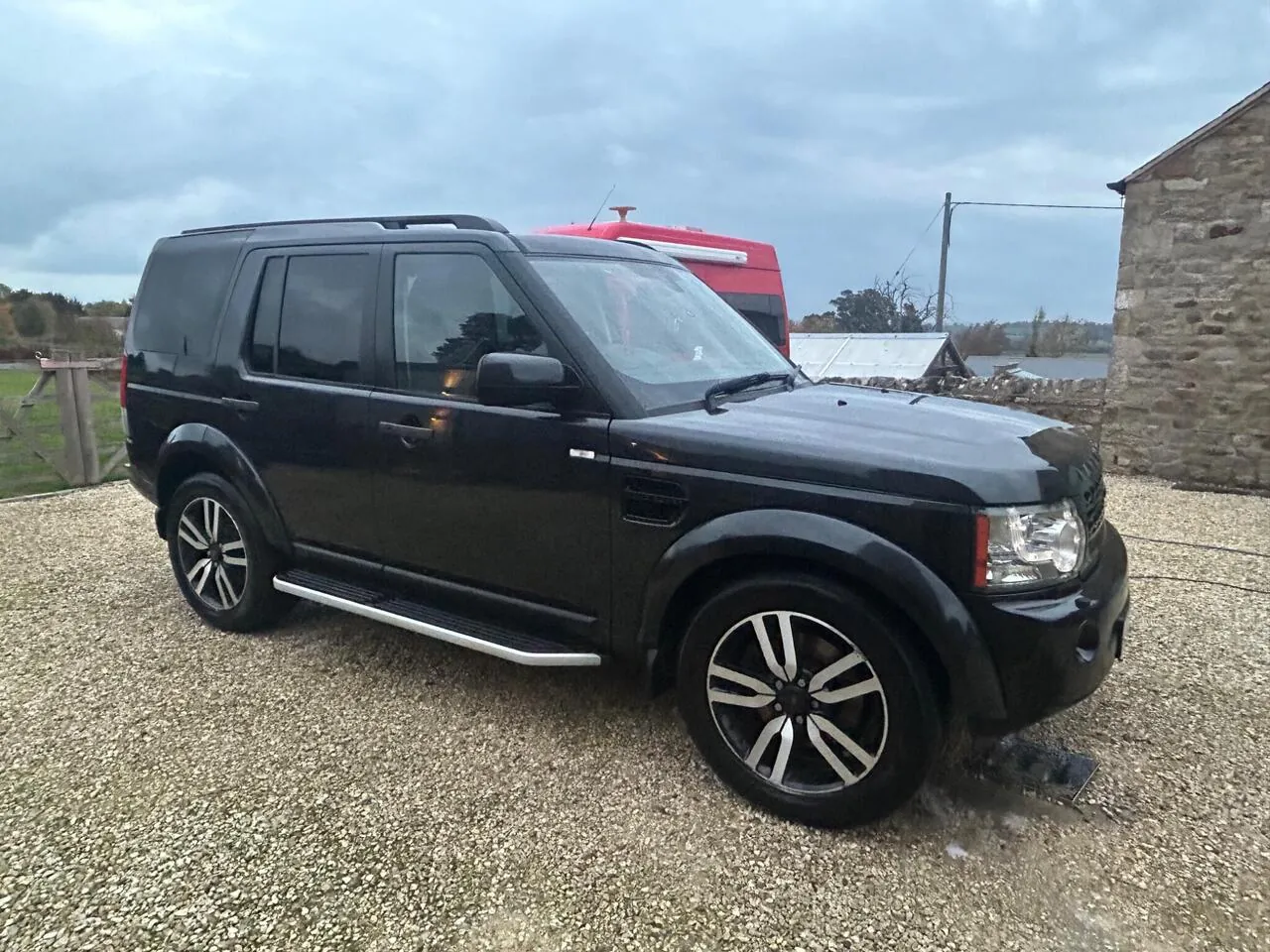 Land Rover Discovery 4 2013 photo 2