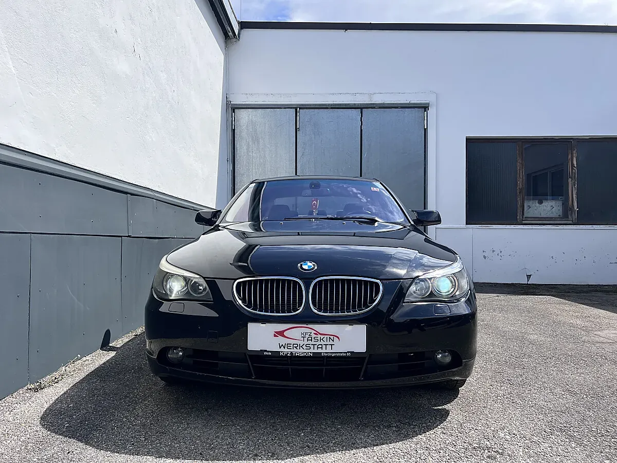 BMW 5 Series 2006 photo 2