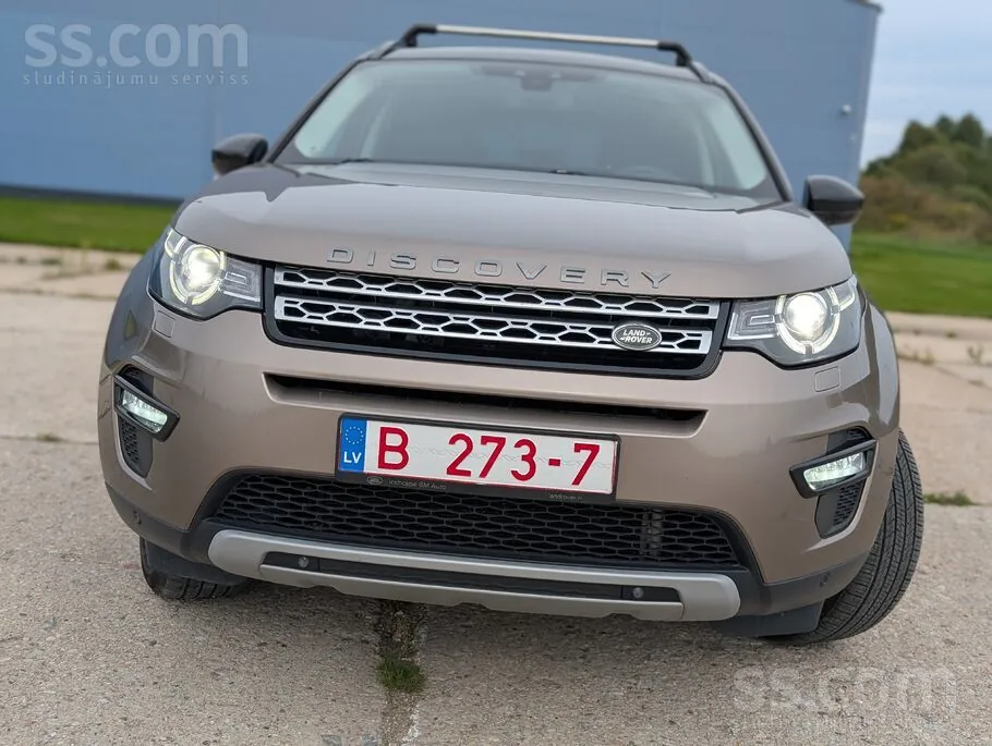 Land Rover Discovery Sport 2017 photo 4
