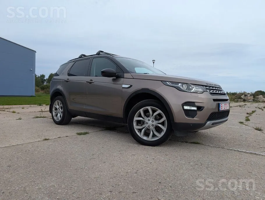 Land Rover Discovery Sport 2017 photo 2