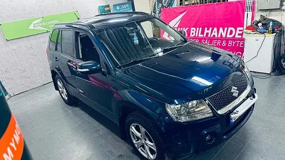 Suzuki Grand Vitara 2010 photo 4