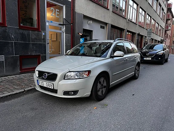 Volvo V50