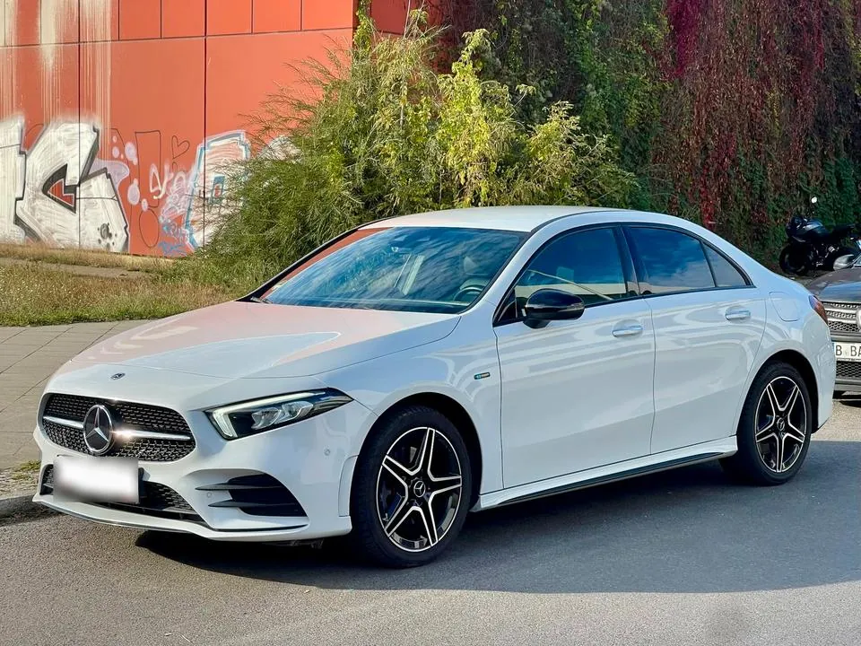 Mercedes-Benz A 250 E