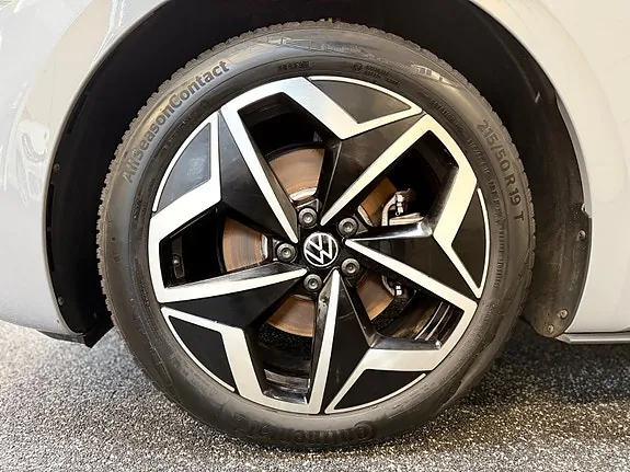 Volkswagen Id.3 2023 photo 4