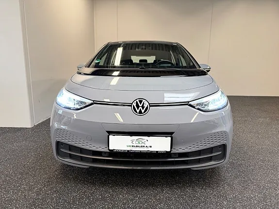 Volkswagen Id.3 2023 photo 2