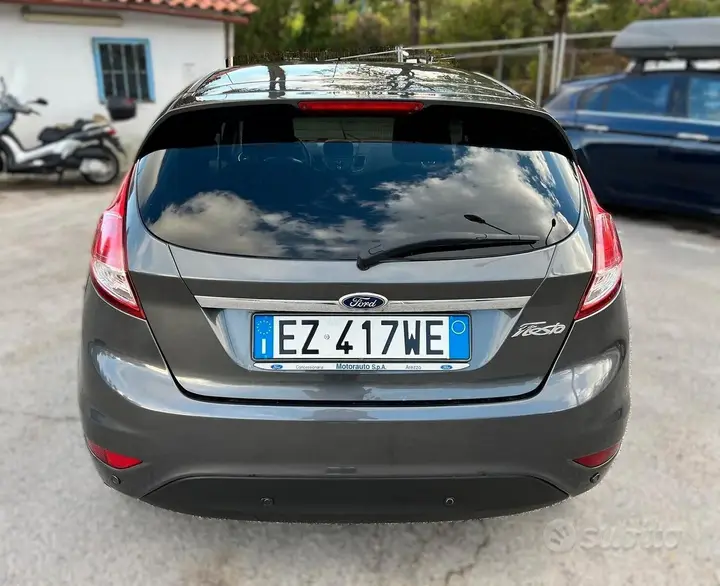 Ford Fiesta 2015 photo 4